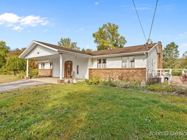 7677 Fillmore St, Allendale, MI 49401