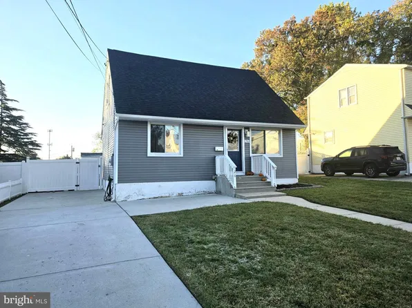 26 Wilson Ave, Bellmawr, NJ 08031