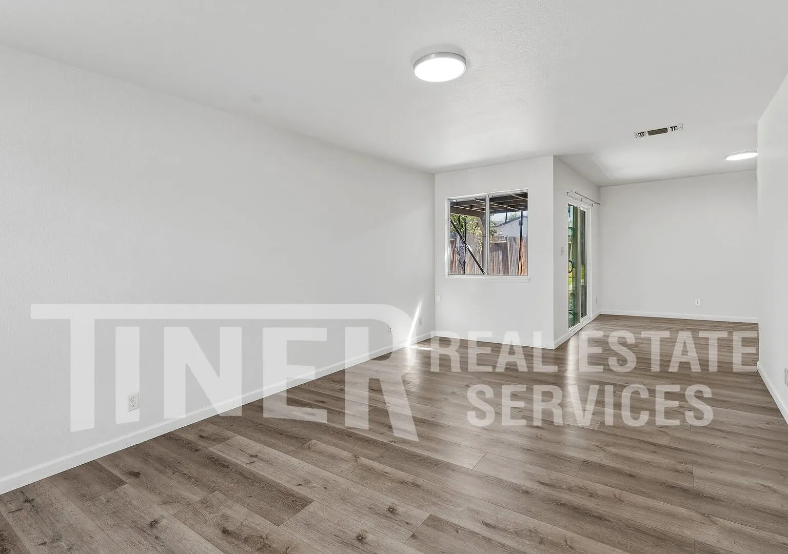 4812 Robert Frost Way - Tier 3 - Fresh Updates & Spacious Living — Photo 2