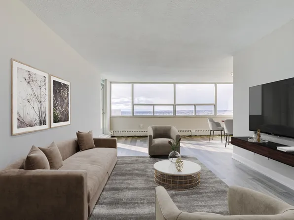 205 Queen Mary Dr, Oakville, ON L6K 3K8