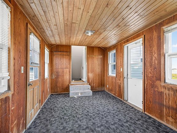 5th image of 8695 Greenfield Rd