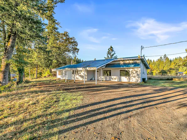 570 Garner Rd, Cave Junction, OR 97523