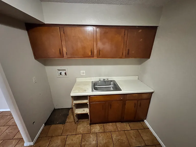 680 Sharp Ln #207 — Photo 15