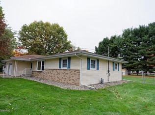 142 Roxbury Ln, Battle Creek, MI