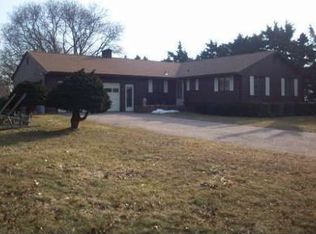 22 Edgewood Ave, Westerly, RI 02891