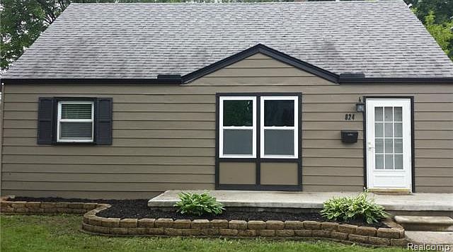 1st image of 824 Gargantua Ave