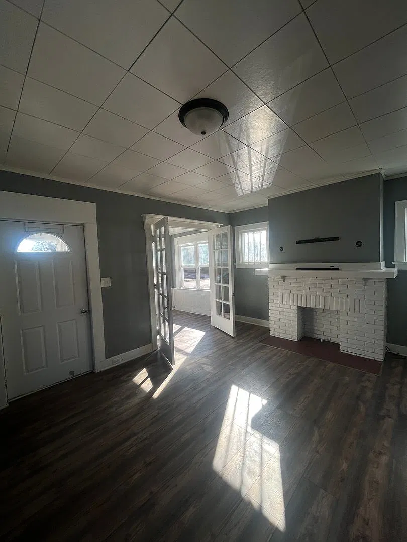 Gorgeous 3 bed/1 bath home available for lease now! — Photo 4