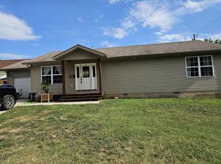 385 E County St, Monett, MO 65708