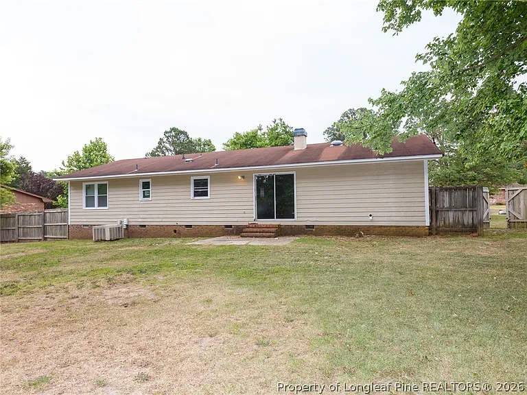 6714 Seaford Dr — Photo 20