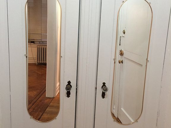 5th image of 232 Lexington Ave APT 3