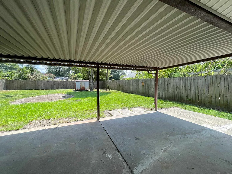 331 E Bolivar Dr — Photo 25