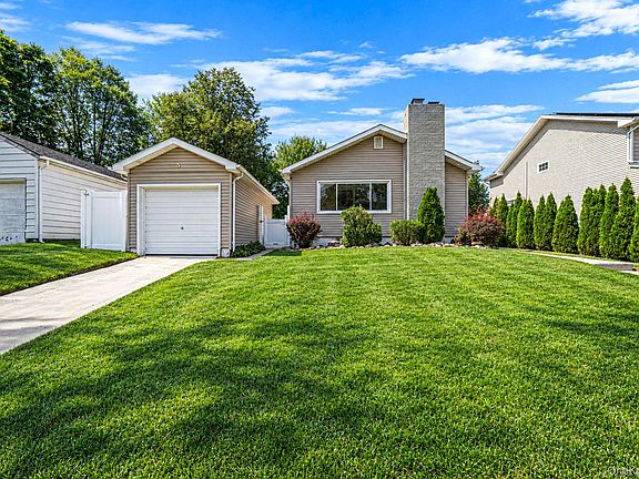2nd image of 5 Willets Drive