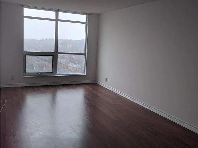 18 Harding Blvd #1216 — Photo 2