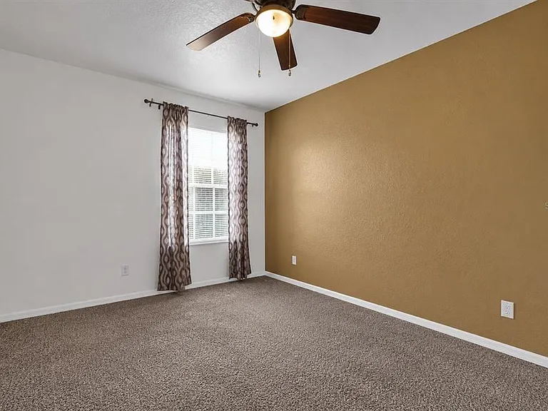 204 Gleneagles Dr — Photo 19