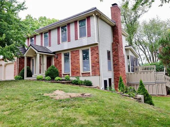 5 Nantucket Ct, Smithville, MO 64089