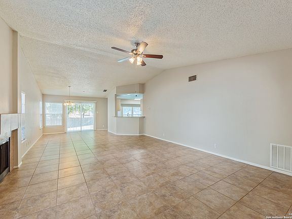 3rd image of 5322 VISTA RUN DR