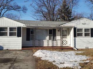 720 Marie Ave, Machesney Park, IL 61115