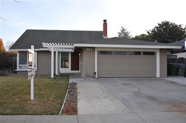 1st image of 270 Dondero Way