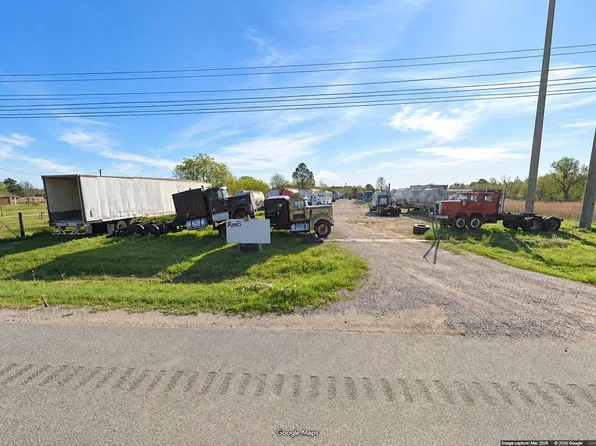 8980 Highway 321, Dayton, TX 77535