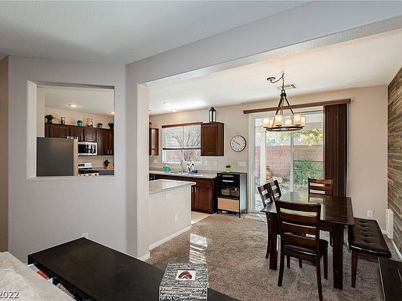 3rd image of 9359 Shawnee Mission Ave