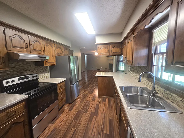 2065 S Wellington Ave — Photo 5
