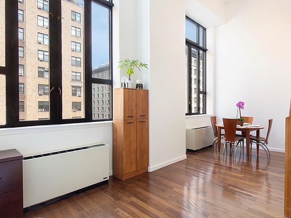 2nd image of 176 W 86th St APT 7C