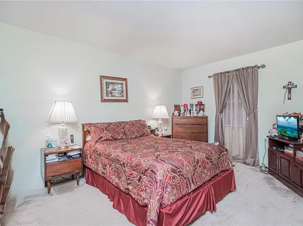 38 Bleeker Place image 26 of 35