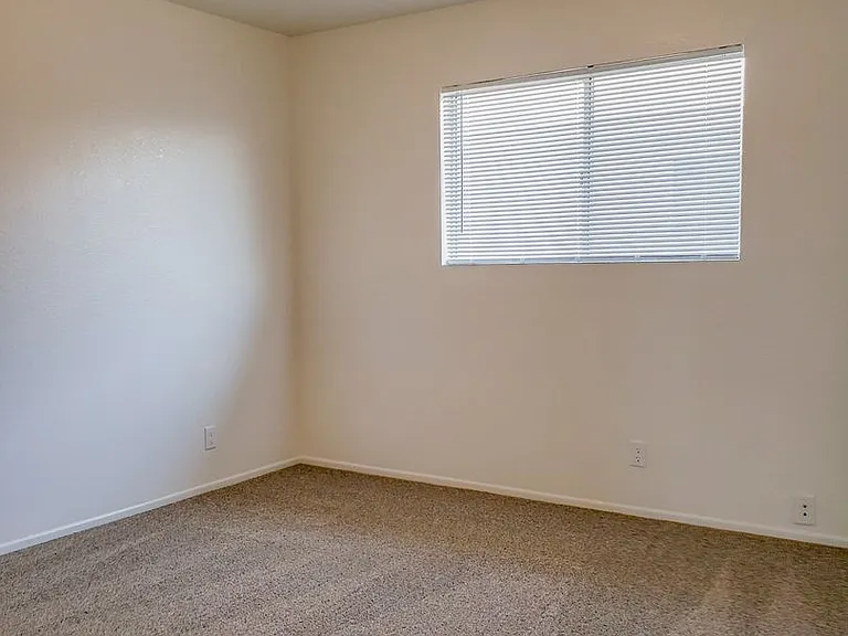 533 W Ward Ave — Photo 16