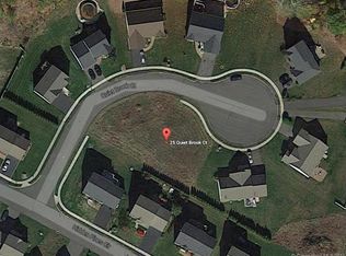 25 Quiet Brook Ct, Meriden, CT 06451