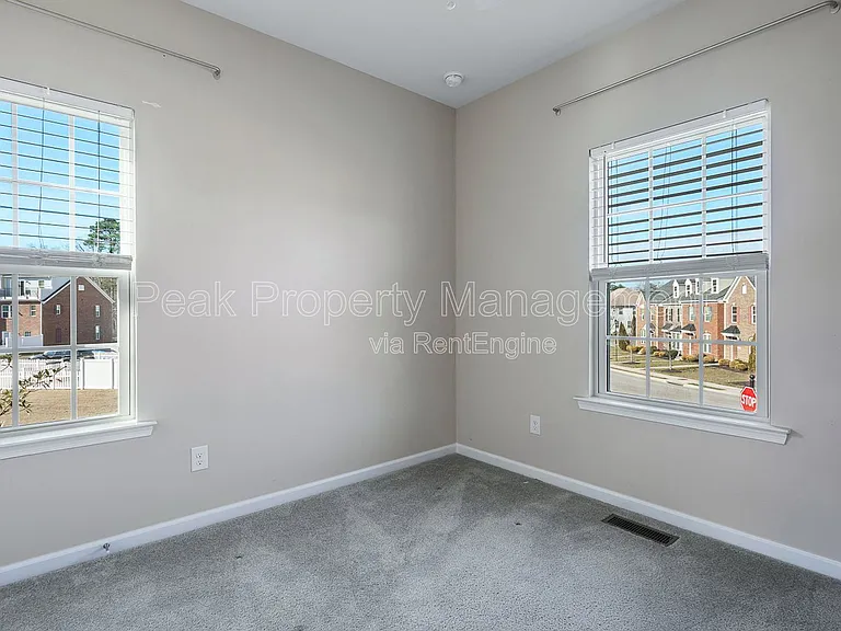 11323 Sadler Walk Ln — Photo 23