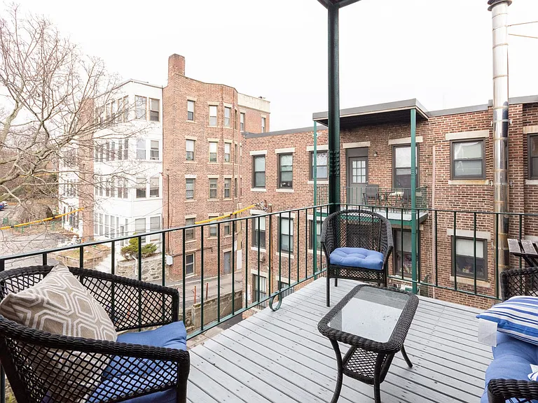 31 Glenville Ave #6 — Photo 11