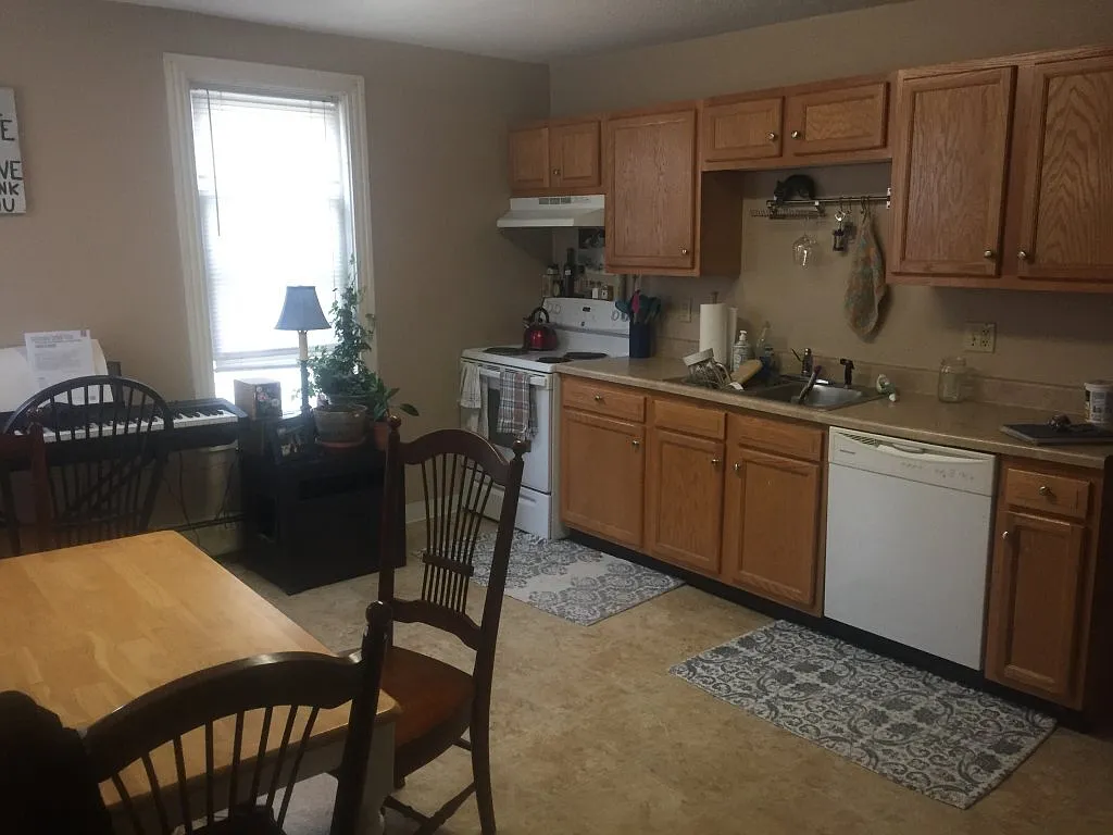 113 Maple St — Photo 3