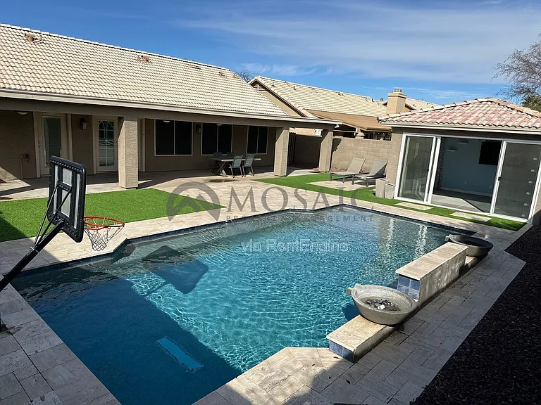 411 N Leoma Ln — Photo 23