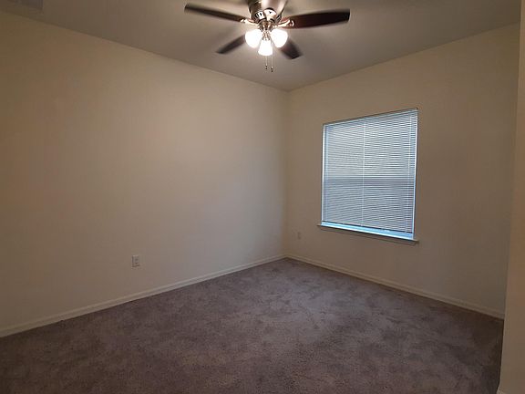4th image of 4150 NE 9th Ave