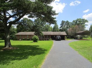 102 Boots Smith Rd, Laurel, MS 39443