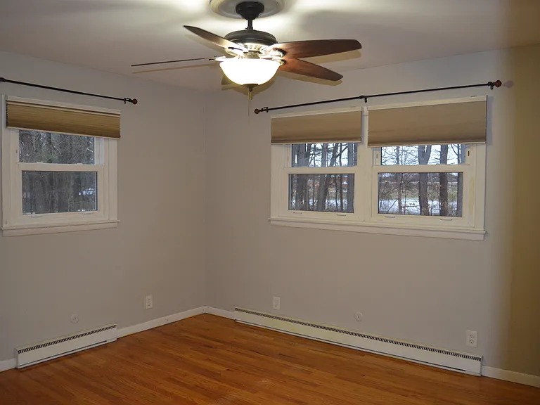 599 Clifton Park Center Rd — Photo 9