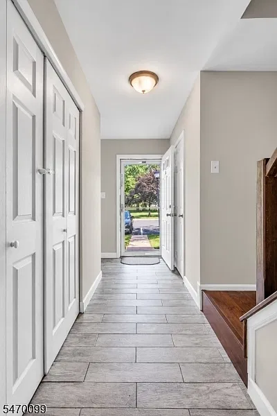 3 bed, 2.5 bath, 1584 sqft, $2,900 — Photo 3