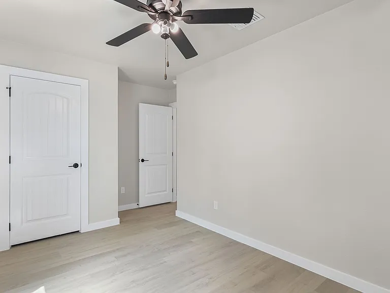 716 S Terrace St #A — Photo 14