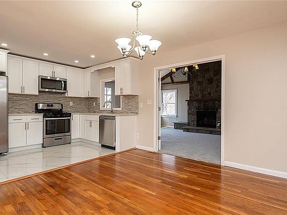 2nd image of 52 Park Dr