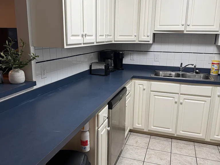 2900 Myrtle St #7 — Photo 2
