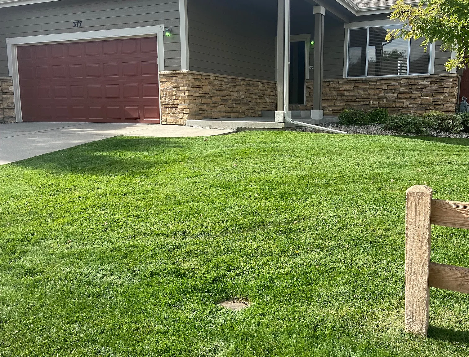 3 bed, 3000 sqft, $2,400 — Photo 1