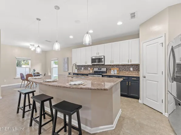 2532 CANEY OAKS Drive W, Jacksonville, FL 32218