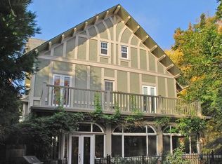 2160 SW Main St, Portland, OR 97205