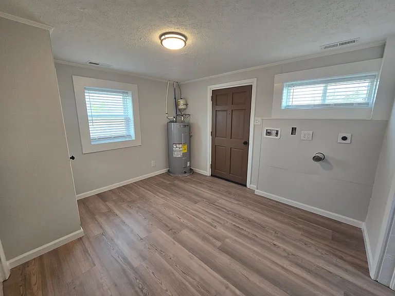 3521 Rosser Pittman Rd — Photo 3