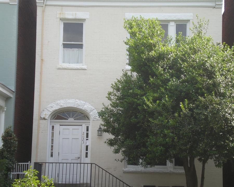 Front of bldg