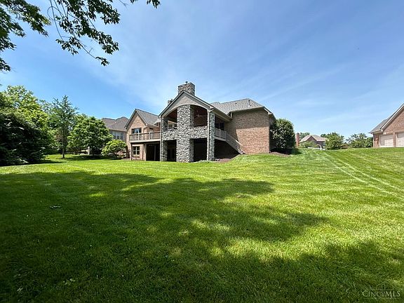 4th image of 7 Saint Edmunds Place Dr