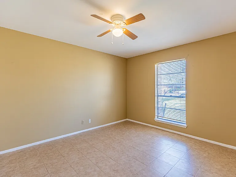 4414 Valleybrook — Photo 15