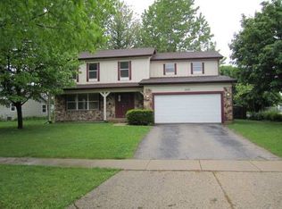 1005 Fox Run Ln, Algonquin, IL 60102