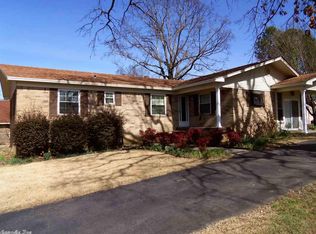 412 Remount Rd, North Little Rock, AR 72118