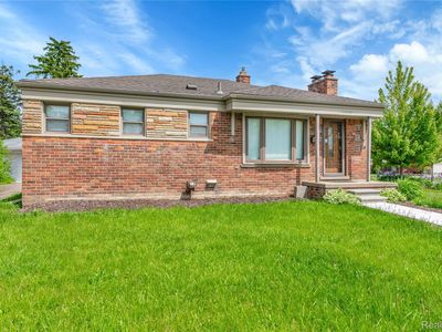 26500 Grant St, Saint Clair Shores, MI, 48081